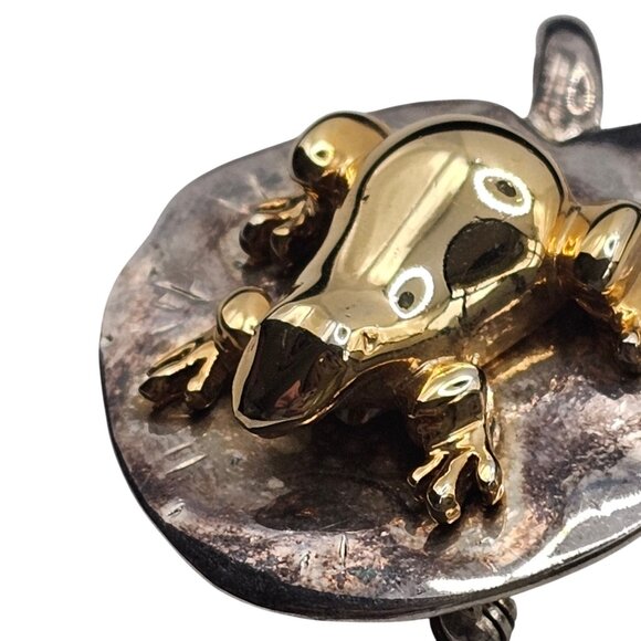 VTG Brooch 3D Frog Gold Bronze Tone Lily Pad Nature Whimsigoth Fairy Core Pin - Picture 7 of 15